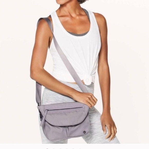 lululemon athletica Crossbody Bag in Silver Gray - Picture 1 of 10